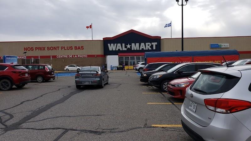 Camping Store Walmart in Matane (Quebec) | CanaGuide