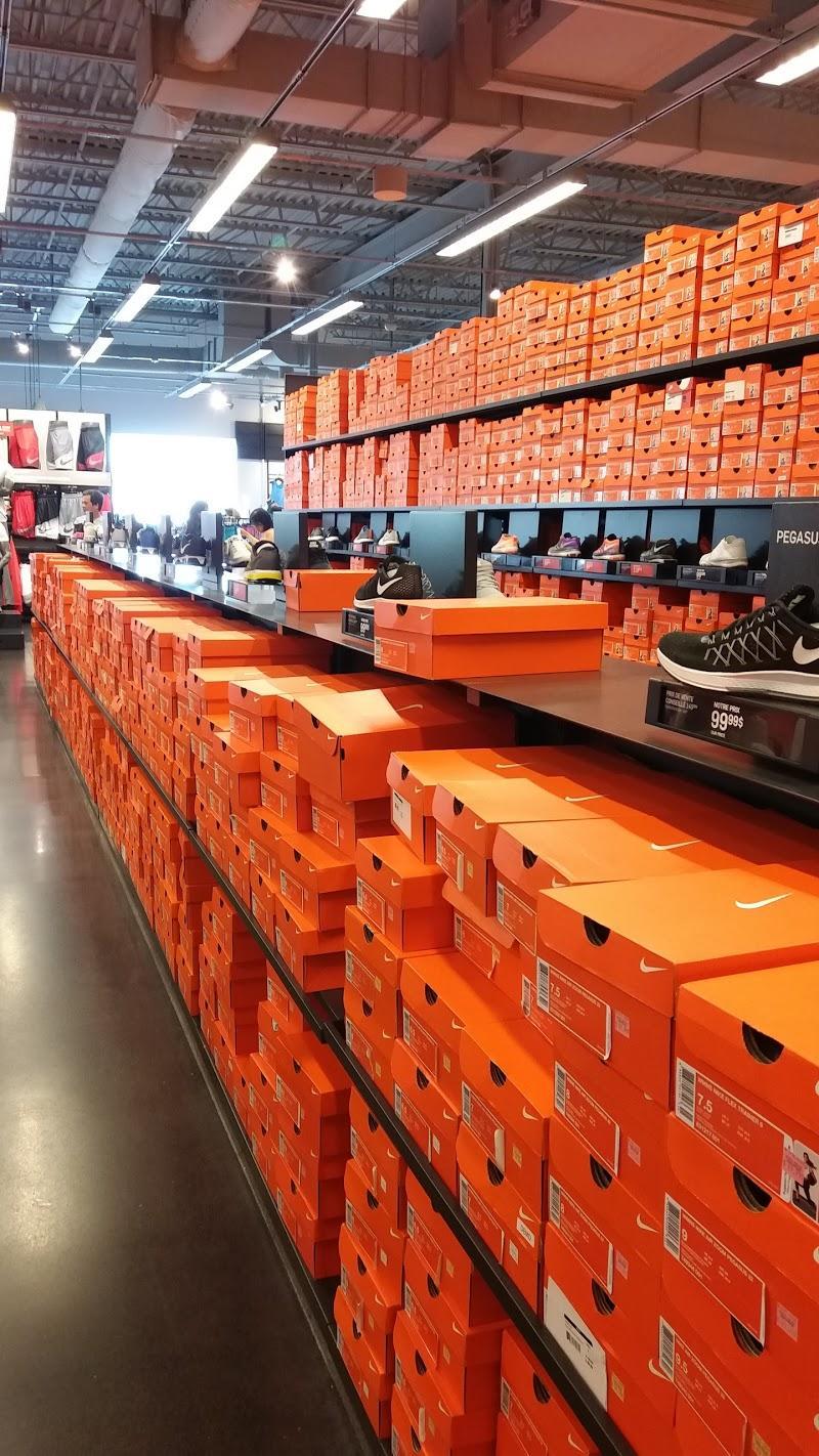 nike factory store montreal